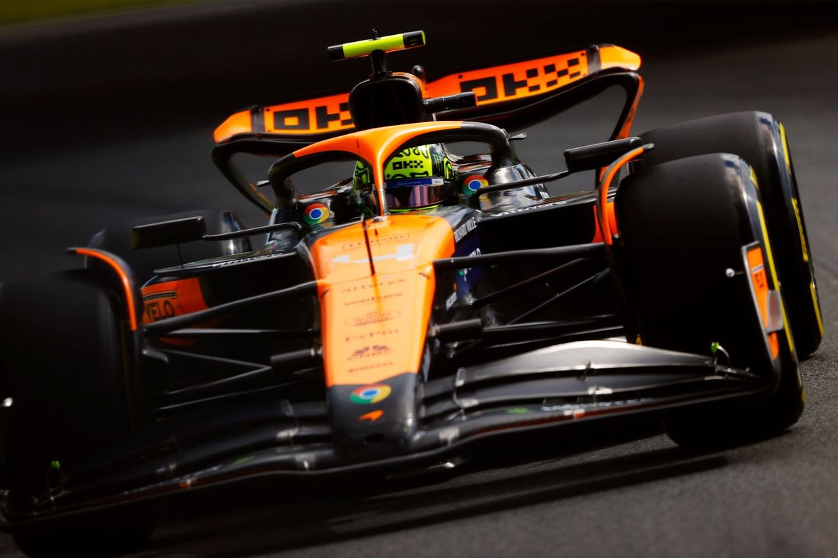 まるく1/18 マクラーレン MCL38 マイアミGP 初優勝 L.ノリス 3 / マクラーレン|1/18スケールミニチャンプス 1/18スケール