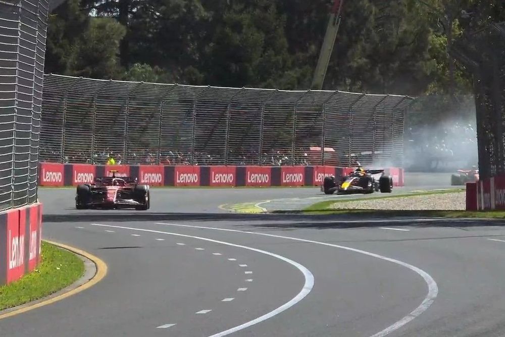 Max Verstappen abandona