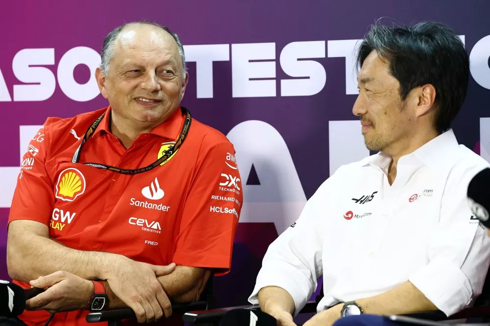 Frederic Vasseur, directeur de la Scuderia Ferrari, Ayao Komatsu, Team Principal, Haas F1 Team 