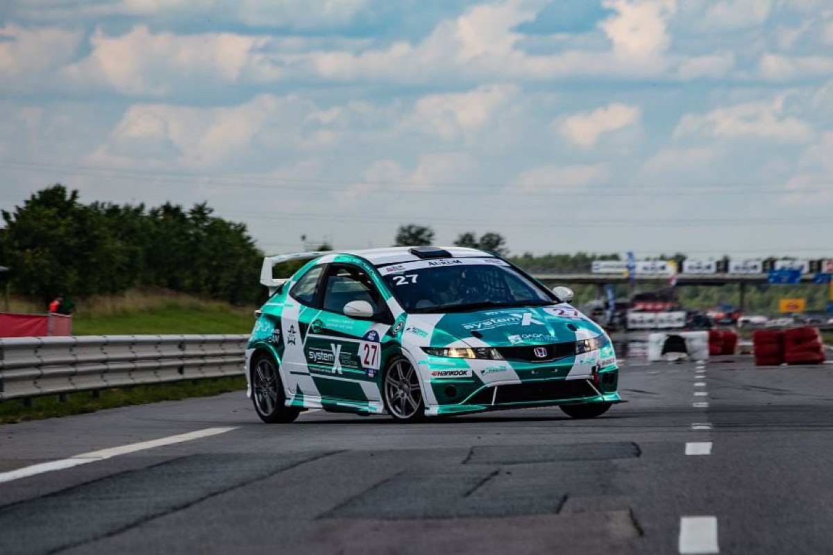 Akademia Motorsport wygrywa w TC2