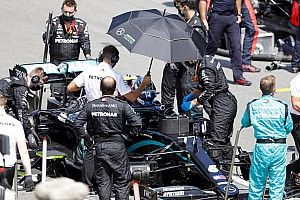 Bottas verliest drie kilogram door "fucking hete overall"