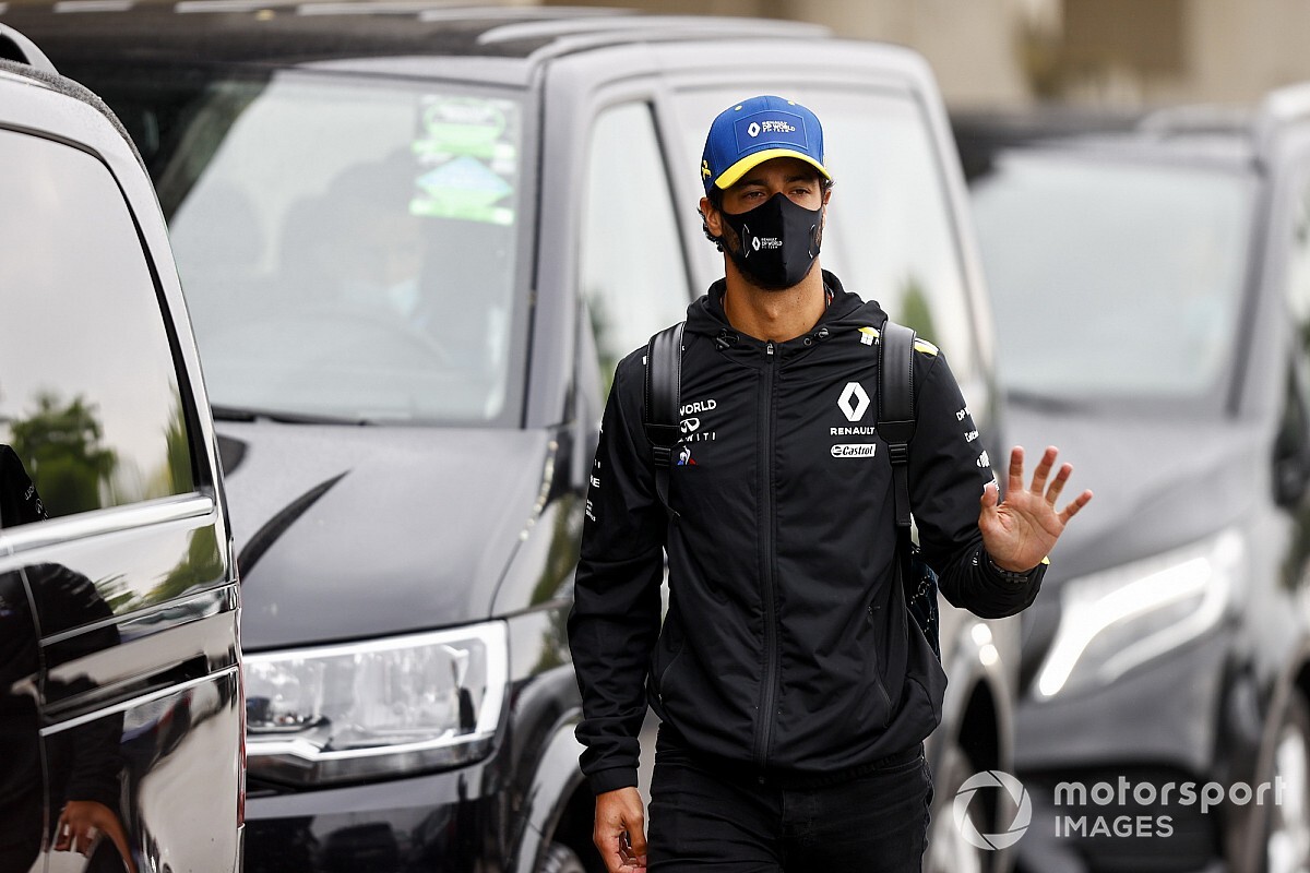 Ricciardo többet várt: „Gyorsabbak voltunk, mint a McLaren és a Ferrari!”