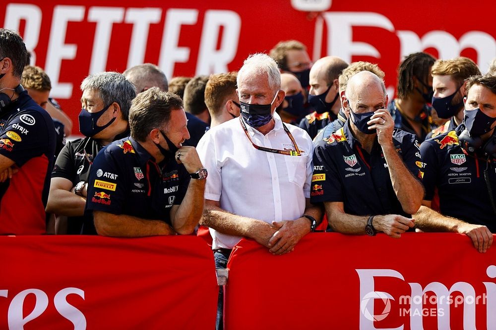 Marko: "Verstappen'i en genç şampiyon yapabiliriz"