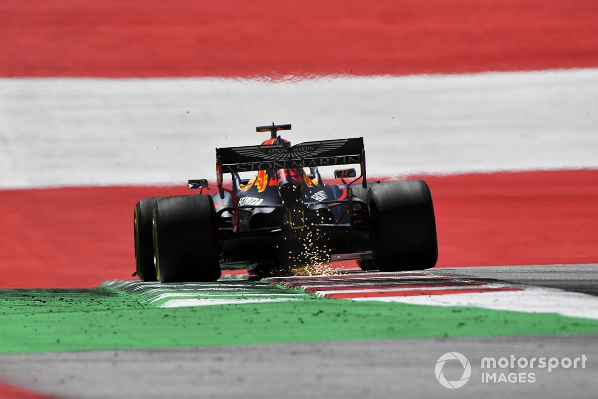 Verstappen: "Araç artık daha öngörülebilir davranıyor"