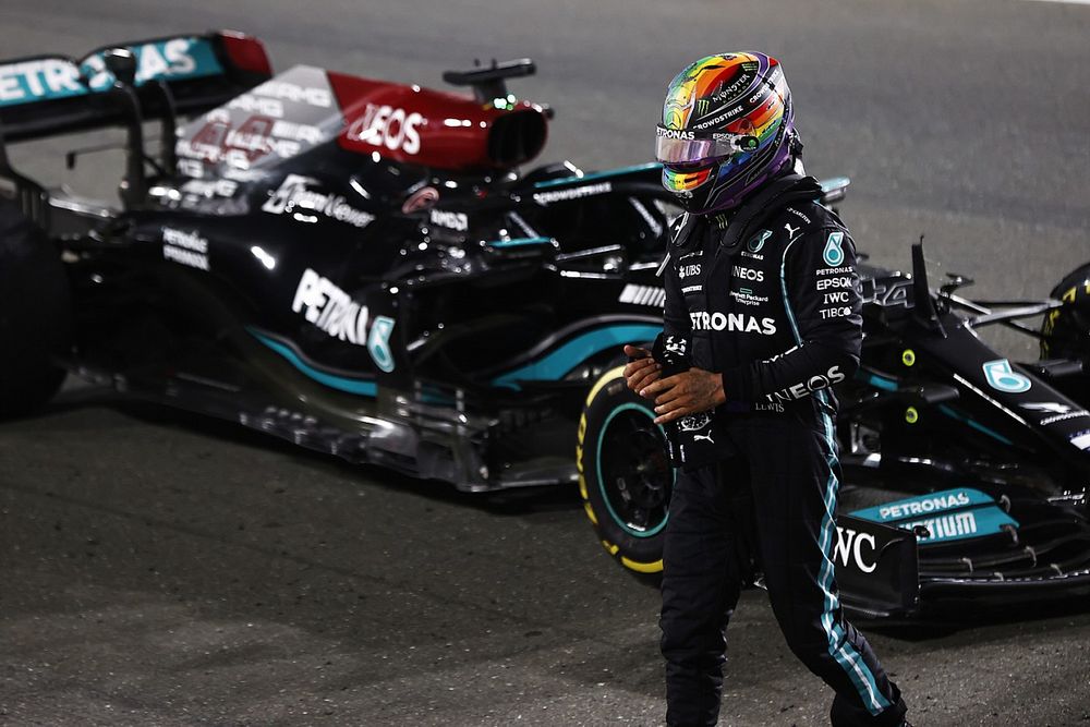 Hamilton: "El Mercedes este año ha sido muy difícil de configurar"