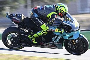 Rossi: "Ahora con la mínima cosa se monta una polémica durante días"