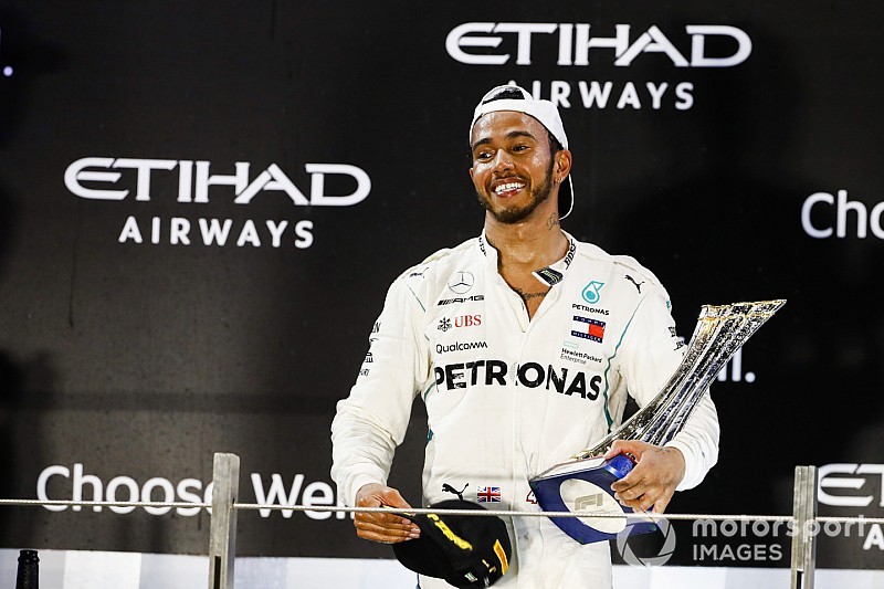 Hamilton, 2019'da ana rakibinin Vettel olmasını bekliyor