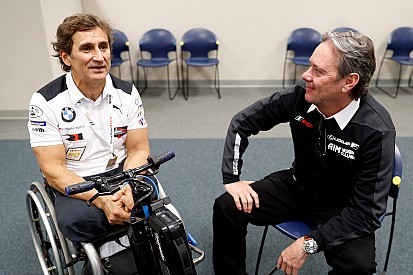 Zanardi újra rajthoz áll: DTM-autóval a Super GT-ben