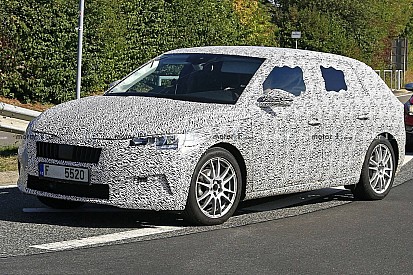 Skoda показала фото і розкрила інформацію про Scala