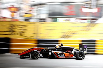 Un fuerte accidente detiene el Gran Premio de Macao
