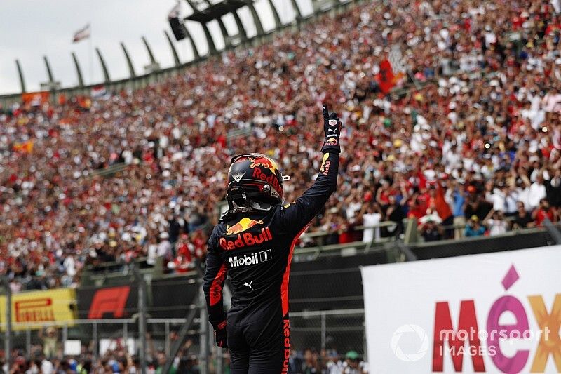 Max Verstappen, Red Bull Racing viert de zege in parc fermé