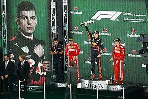 Noviteit in Grand Prix van Mexico: Auto mee naar het podium