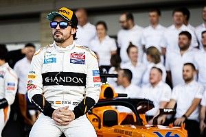Alonso dan bintang NASCAR Jimmie Johnson bakal tukar mobil
