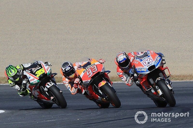 Demi Marquez, Crutchlow korbankan peluang menang
