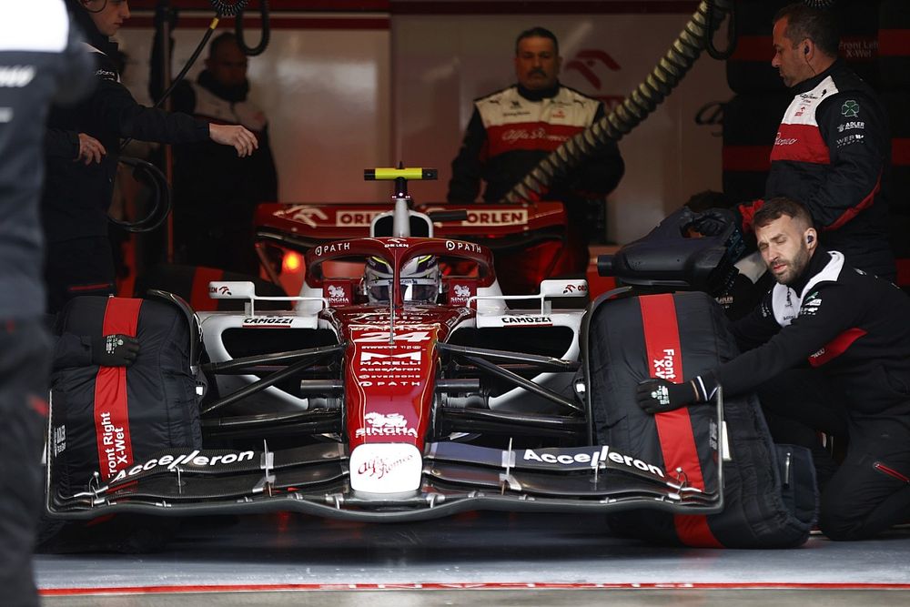 Ezzel a párossal indulhat 2023-ban az Alfa Romeo - sajtóhír