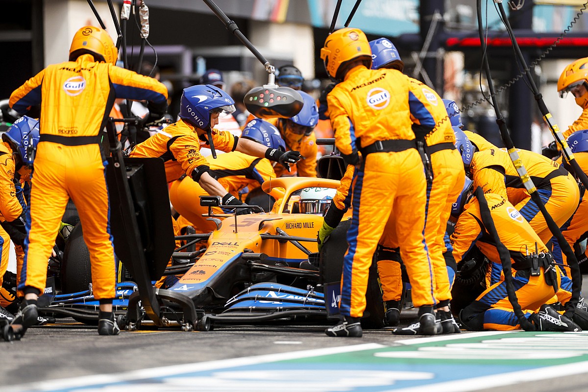 McLaren, FIA’nın pit stopları sınırlandırma kararını doğru buluyor