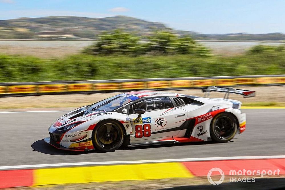 #88 LP Racing, Lamborghini Huracan GT3 Evo: Pietro Perolini, Angelo Negro, Lorenzo Veglia
