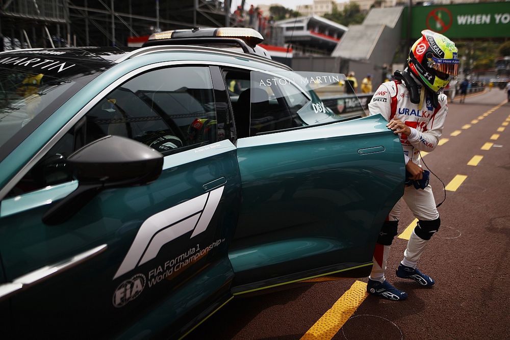Schumacher: ''Eğer sıralamaya katılabilseydim, Williams ve Alpine'le savaşabilirdik''