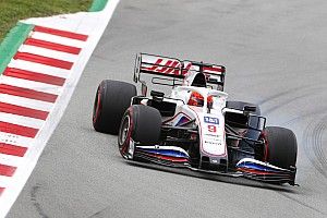 Grosjean: a Haas lassúsága miatt hibázik Schumacher és Mazepin