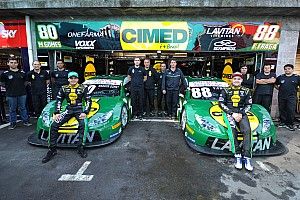 Gomes prioriza time: “meta é sair daqui com os dois títulos”