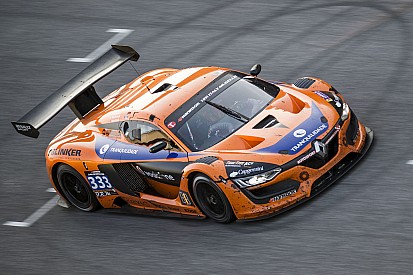 Premier succès international pour la Renault R.S.01