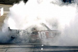 Kyle Busch scores first Martinsville win in contact-filled Truck race
