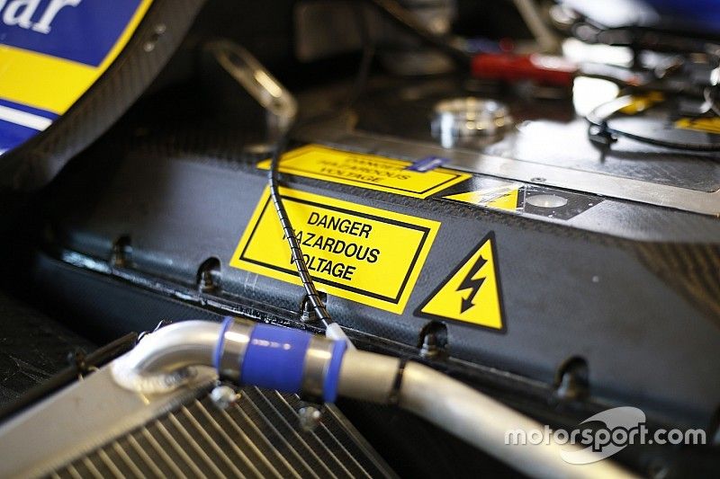 Batterie, Williams "in difesa" dopo le avarie malesi