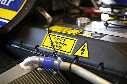 La guerra delle batterie raddoppierà i costi della Formula E