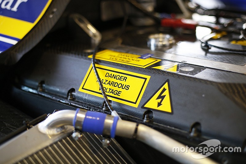 Batterie, Williams "in difesa" dopo le avarie malesi