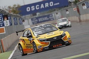 Valente frustrated with Tarquini over "stupid" collision