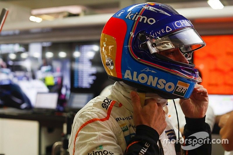 Алонсо заявил, что отказался от предложения Red Bull заменить Риккардо. В Red Bull всё отрицают