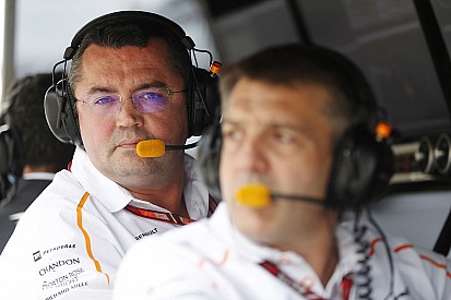 Boullier dimite como jefe de competición de McLaren