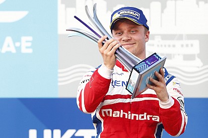 Mahindra takes Formula E points lead with Hong Kong win