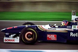 Villeneuve nagy forma, Xbox kontrollerrel lett 6. a legendák szimulátoros versenyén (kép)
