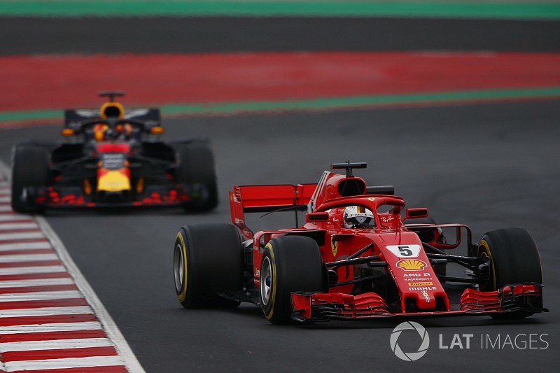 Vettel insinúa que el ritmo de los rivales de Ferrari es engañoso