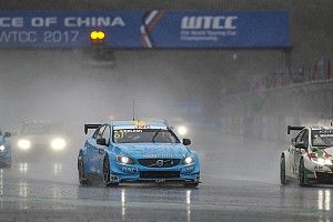 Volvo pimpin klasemen WTCC 