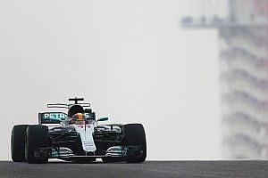 EL1 - Hamilton fend le crachin ; Alonso englué au garage
