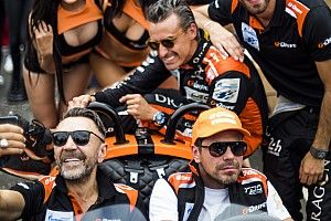 Сергей Шнуров в гостях у G-Drive Racing: фото из Ле-Мана
