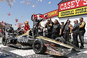 Hinchcliffe trionfa in Iowa e si mette alle spalle la mancata qualificazione alla Indy 500