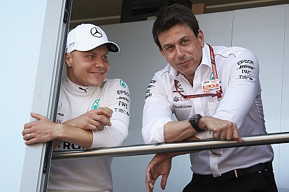 Bottas, Hamilton'la yarışmaya devam etmek istiyor
