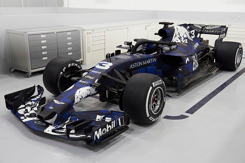 Analisi Red Bull RB14: Newey s'inventa anche l'ala centrale!