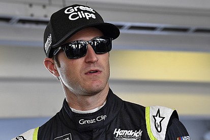 Kahne returns to Chili Bowl, plans to do more sprint car races
