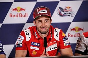 Dovizioso apunta que sus duelos con Márquez han sido dentro del límite