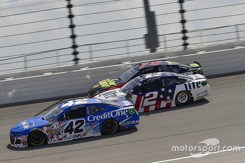 Kyle Larson, Chip Ganassi Racing, Chevrolet Camaro Credit One Bank, Brad Keselowski, Team Penske, Ford Fusion Stars, Stripes, and Lites, Martin Truex Jr., Furniture Row Racing, Toyota Camry 5-hour ENERGY/Bass Pro Shops