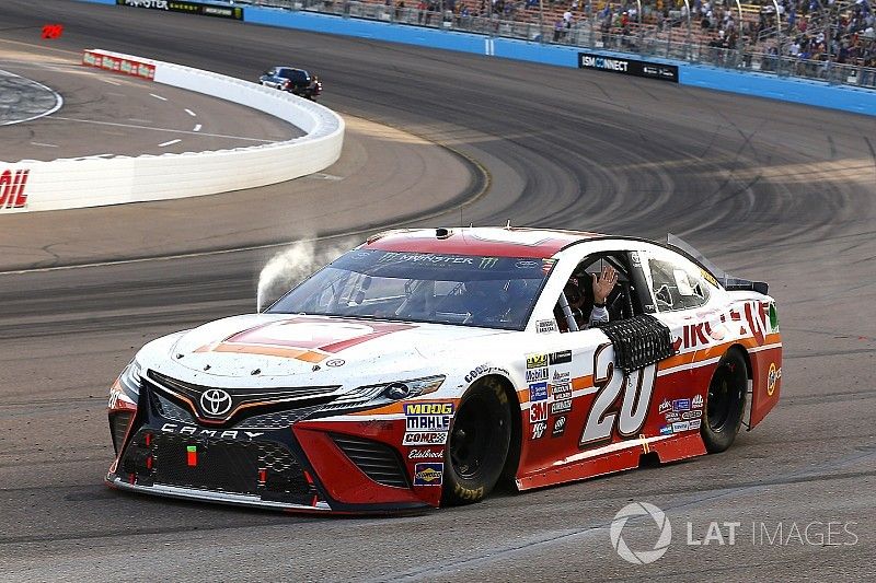 NASCAR in Phoenix: Kenseth siegt und bringt Keselowski ins Finale