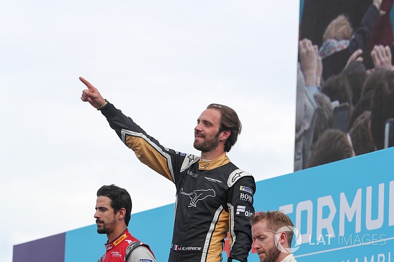 巴黎ePrix:比赛结尾疯狂,维尔恩主场夺冠