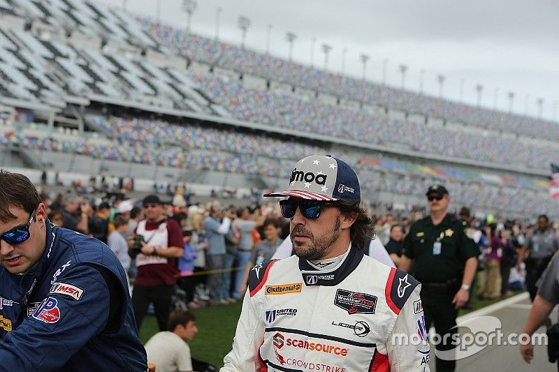 Alonso: “Contento con la experiencia de conducir tantas horas”