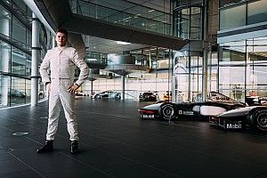 Пилот симулятора McLaren дебютирует в реальных гонках в Хоккенхайме