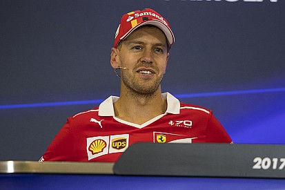 Vettel: "Proviamo a vincere le ultime tre gare e vediamo cosa succede"