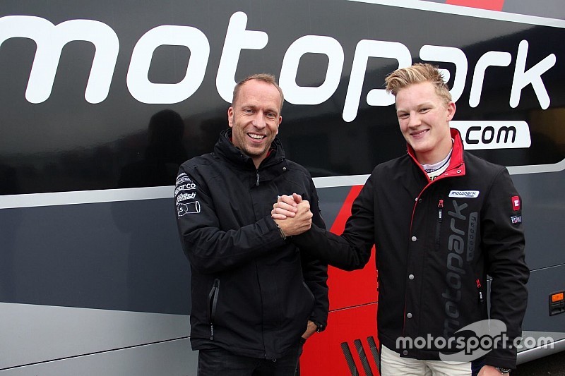 Fabio Scherer promosso in Euro F.3: correrà con la Motopark!